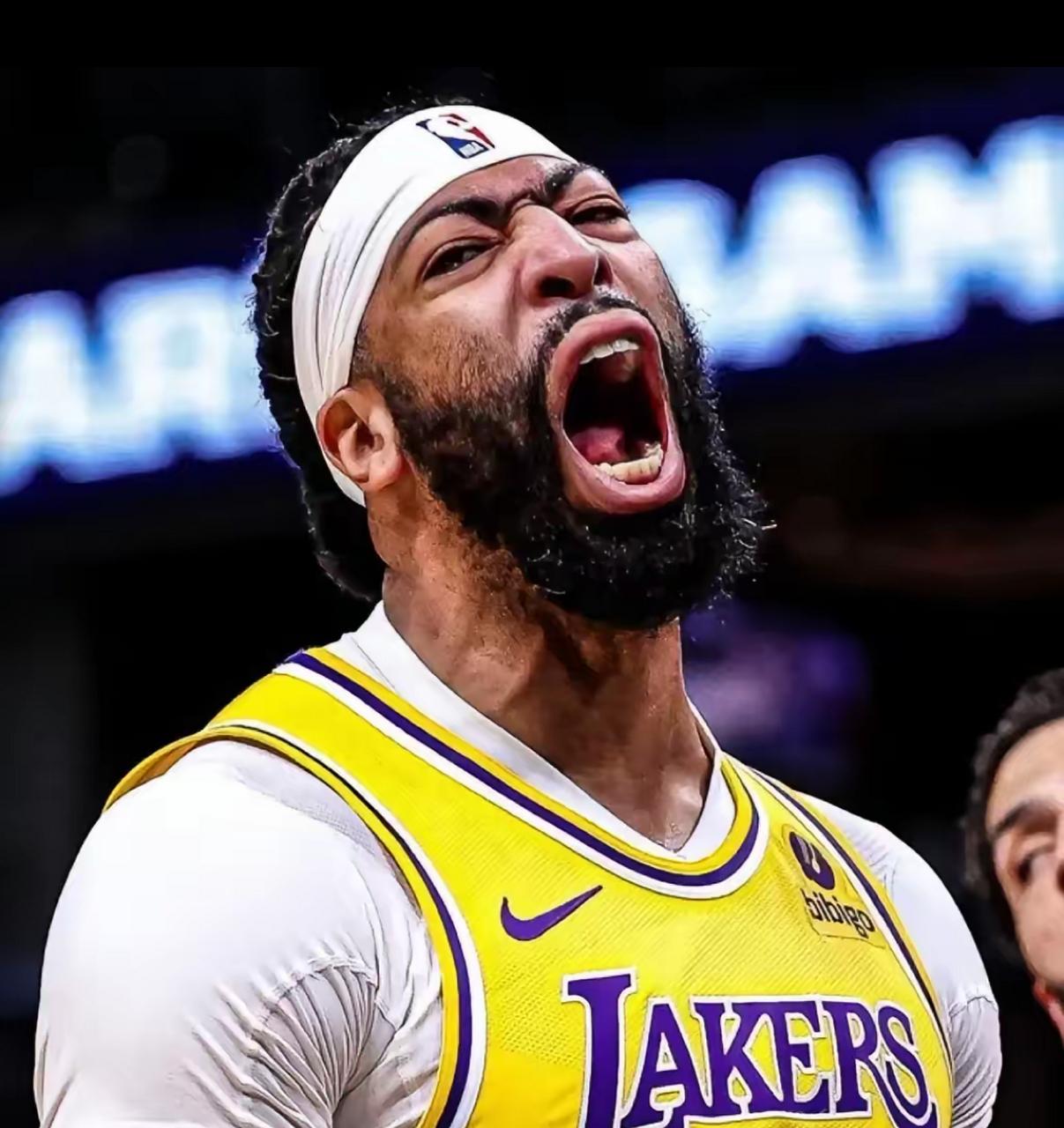 官方网站-包含浓眉哥官方宣布最后时刻胜出新规，瑞士队引发争议！比赛高潮迭起的词条-官方网站